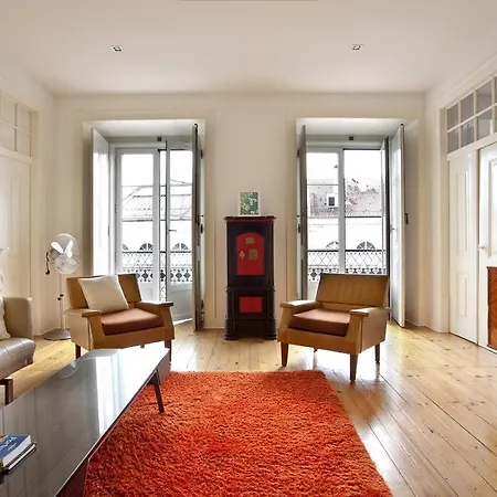 Spacious Sunny Flat- Baixa / Rossio * Lisboa